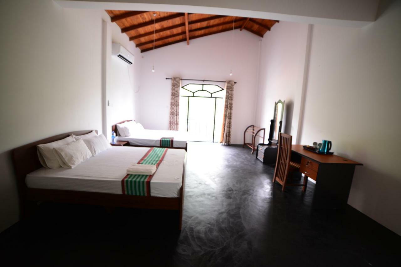 Tamarind Blue Hotel Tangalle Exterior photo